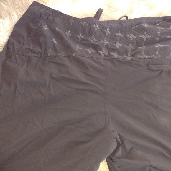 Hurley Black Swimshort. - Picture 2 of 3
